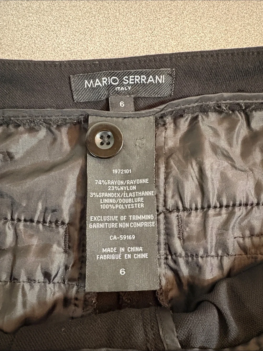 Mario Serrani Black Capri Pants for Women - Picture 2 of 11